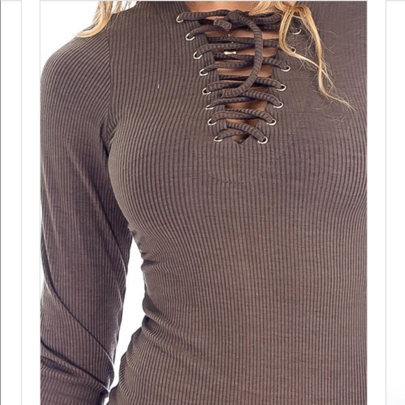 Dress - Picture 3 of 4